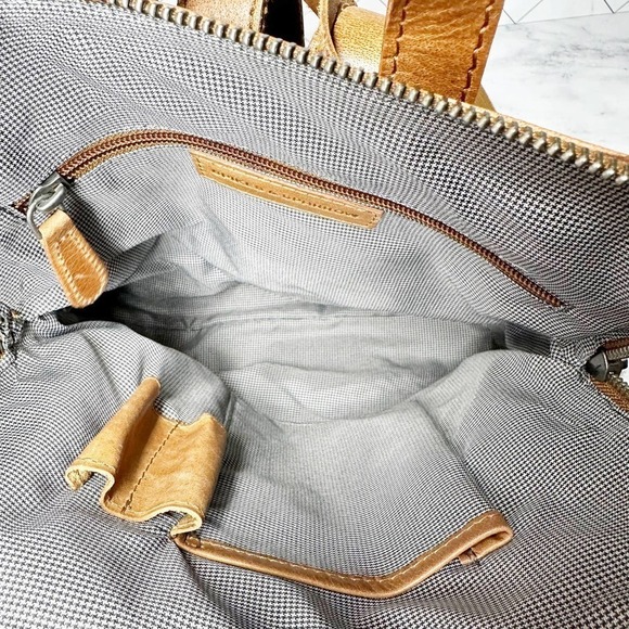 Spikes & Sparrow Leather Distressed Backpack - Picture 8 of 10